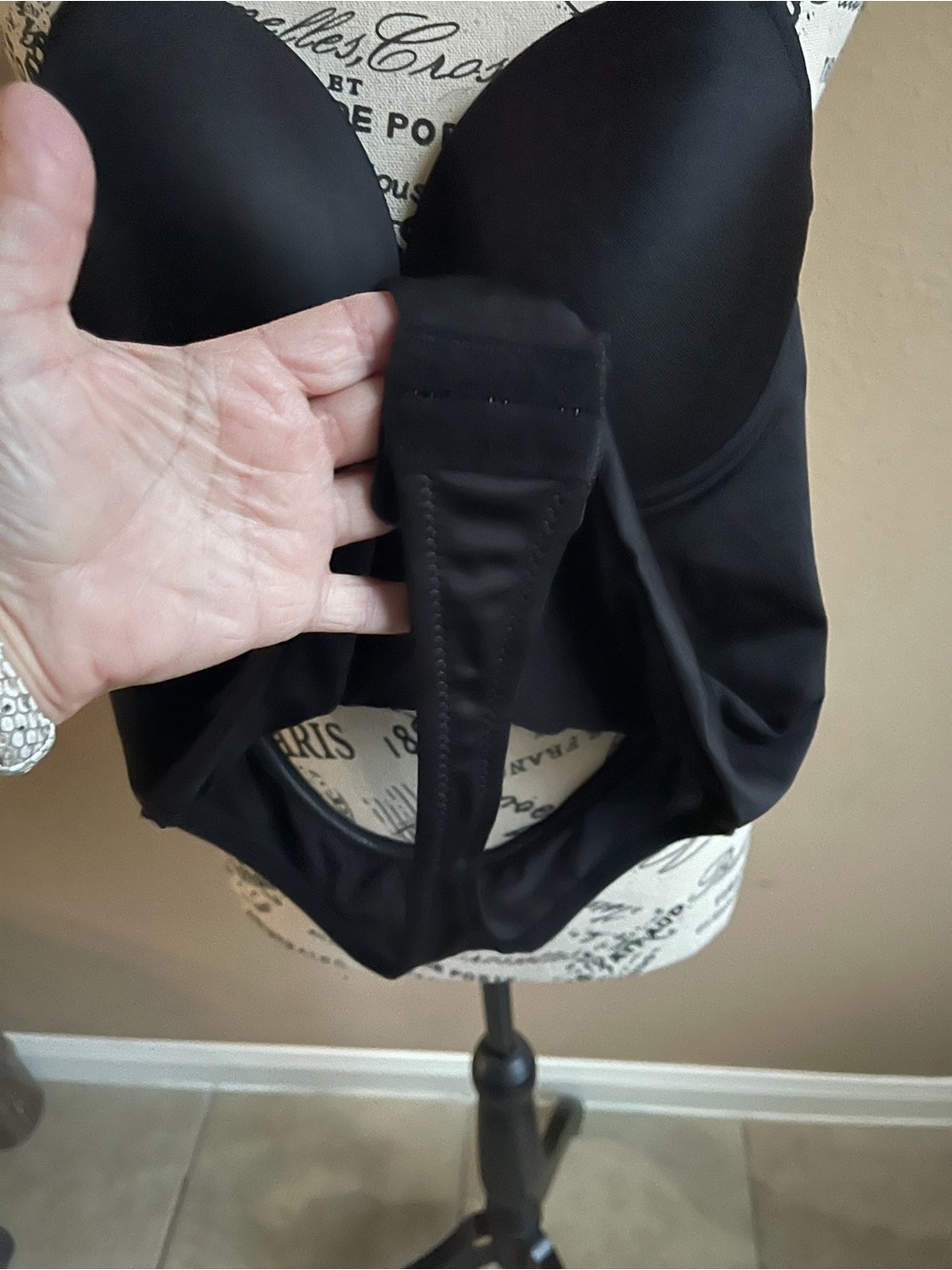 Source Unknown Black Strapless Shapewear Bodysuit - Picture 5 of 5